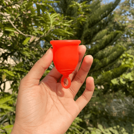 How to use a menstrual cup for beginners - Asan India